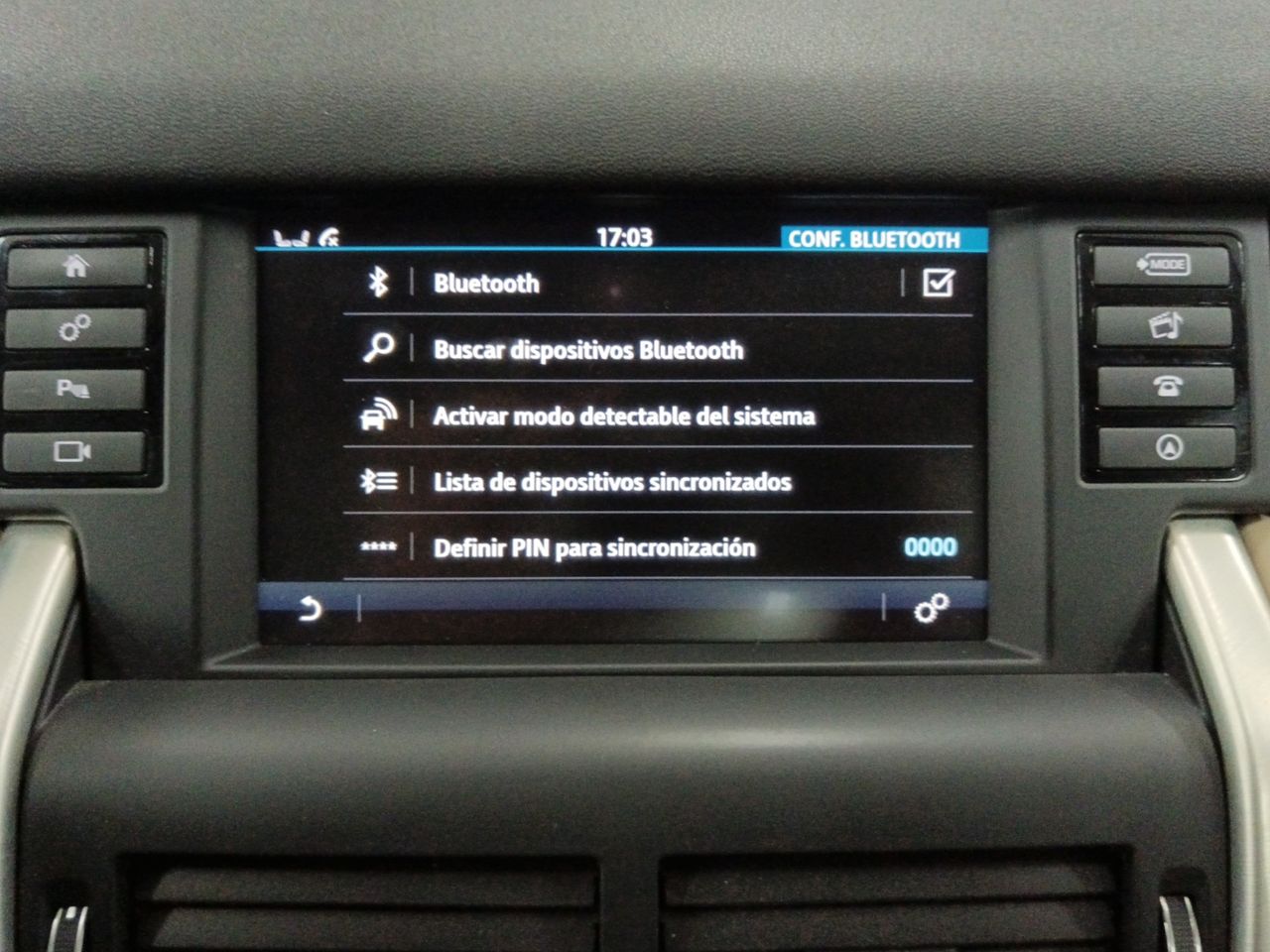 Foto Land-Rover Discovery Sport 17