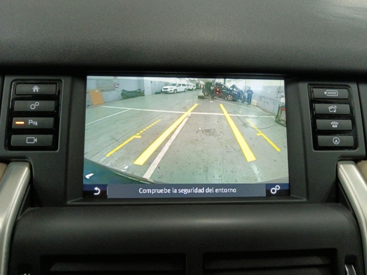 Foto Land-Rover Discovery Sport 19