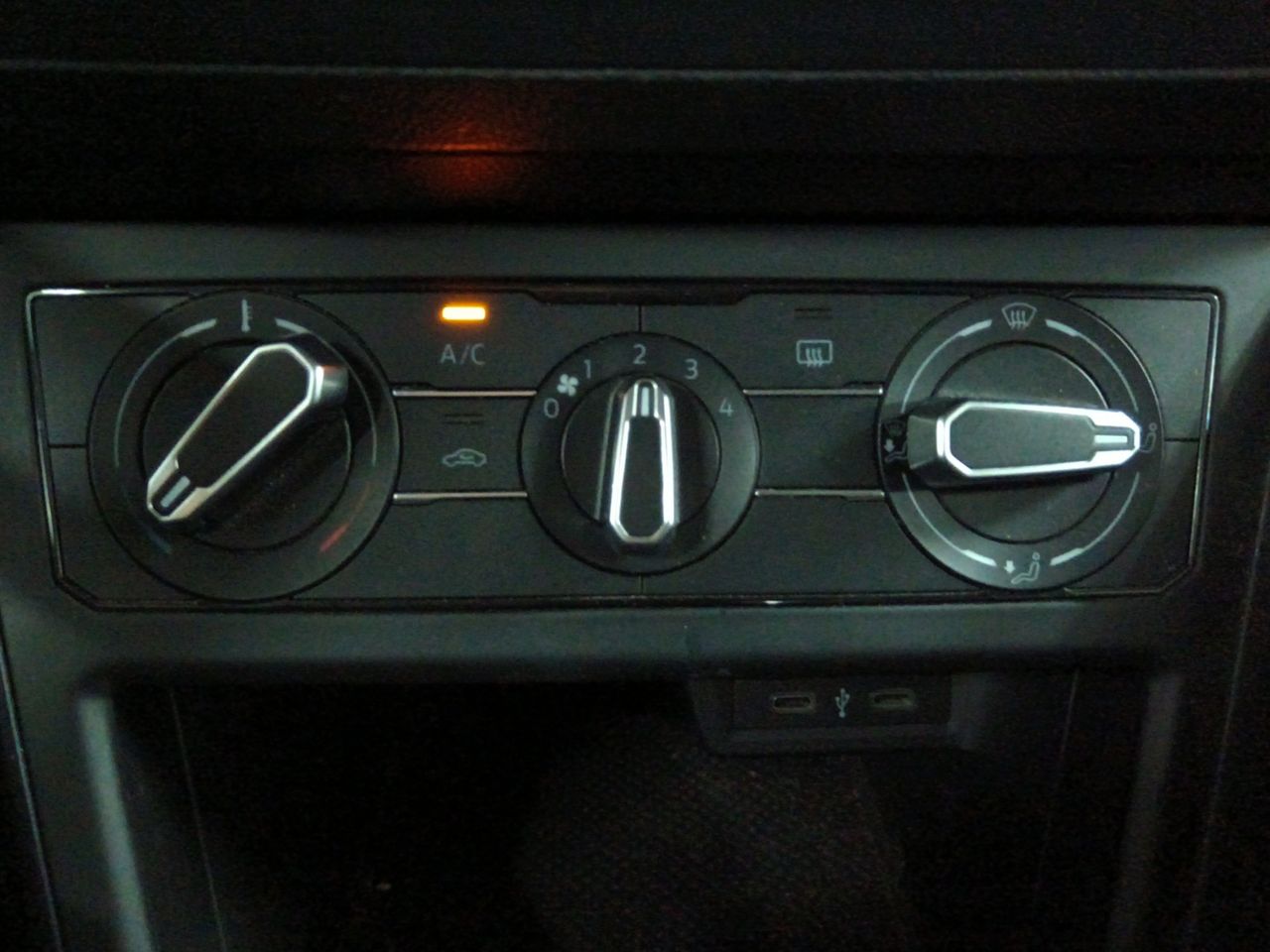 Foto Volkswagen Polo 16