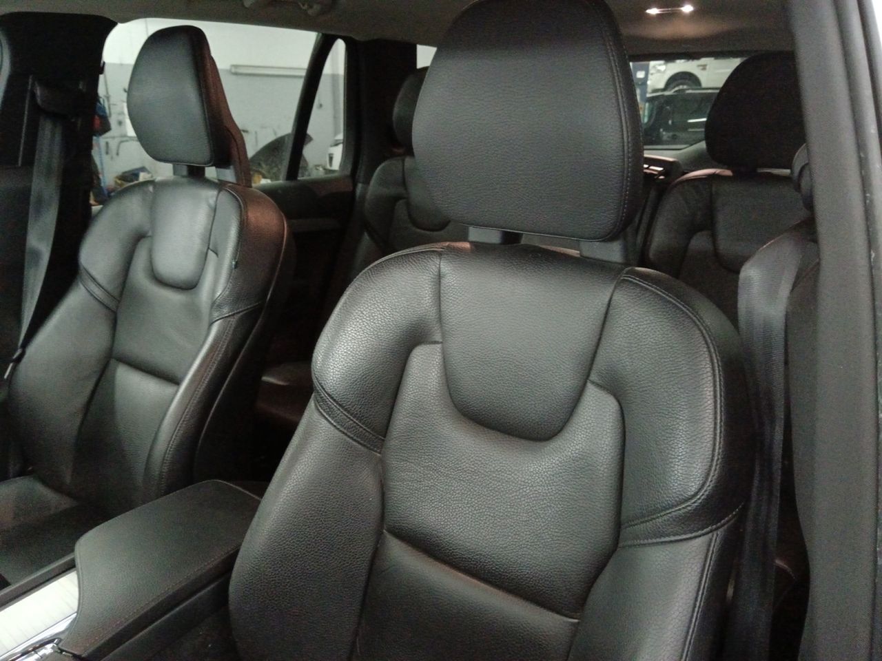 Foto Volvo XC90 21