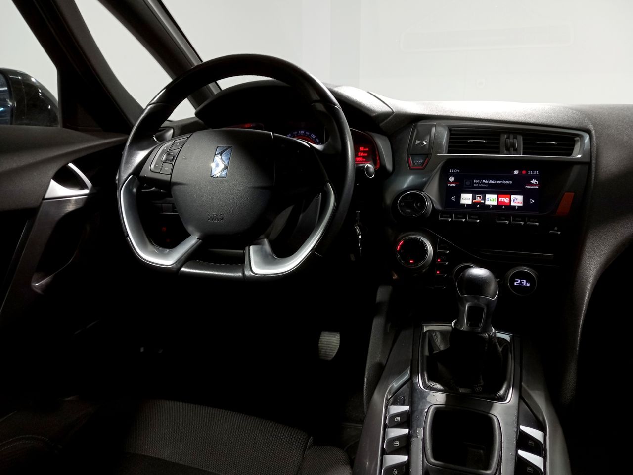 Foto DS Automobiles DS 5 6