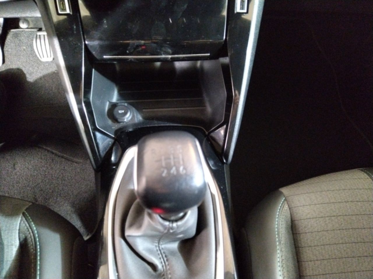 Foto Peugeot 2008 12