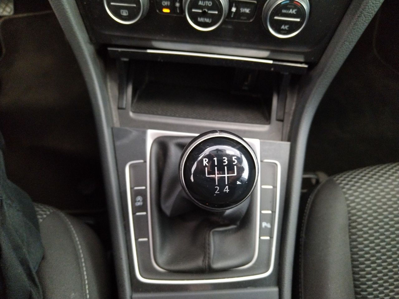 Foto Volkswagen Golf 12