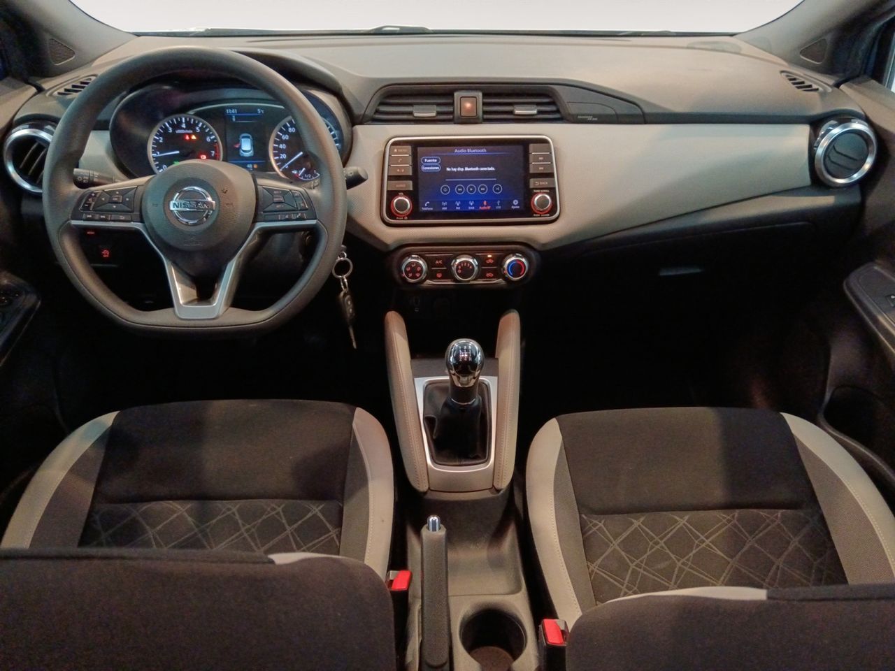 Foto Nissan Micra 6