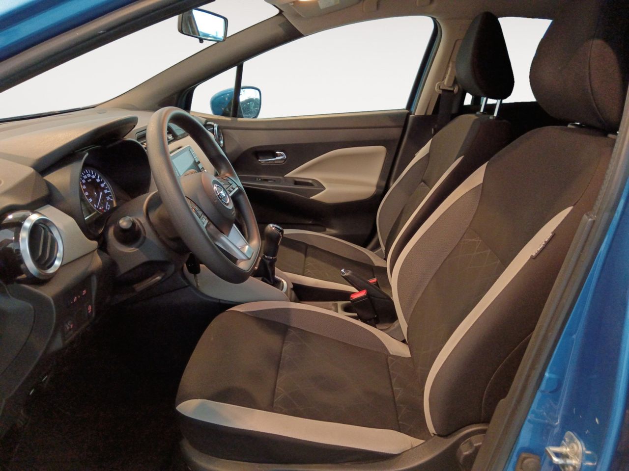 Foto Nissan Micra 8