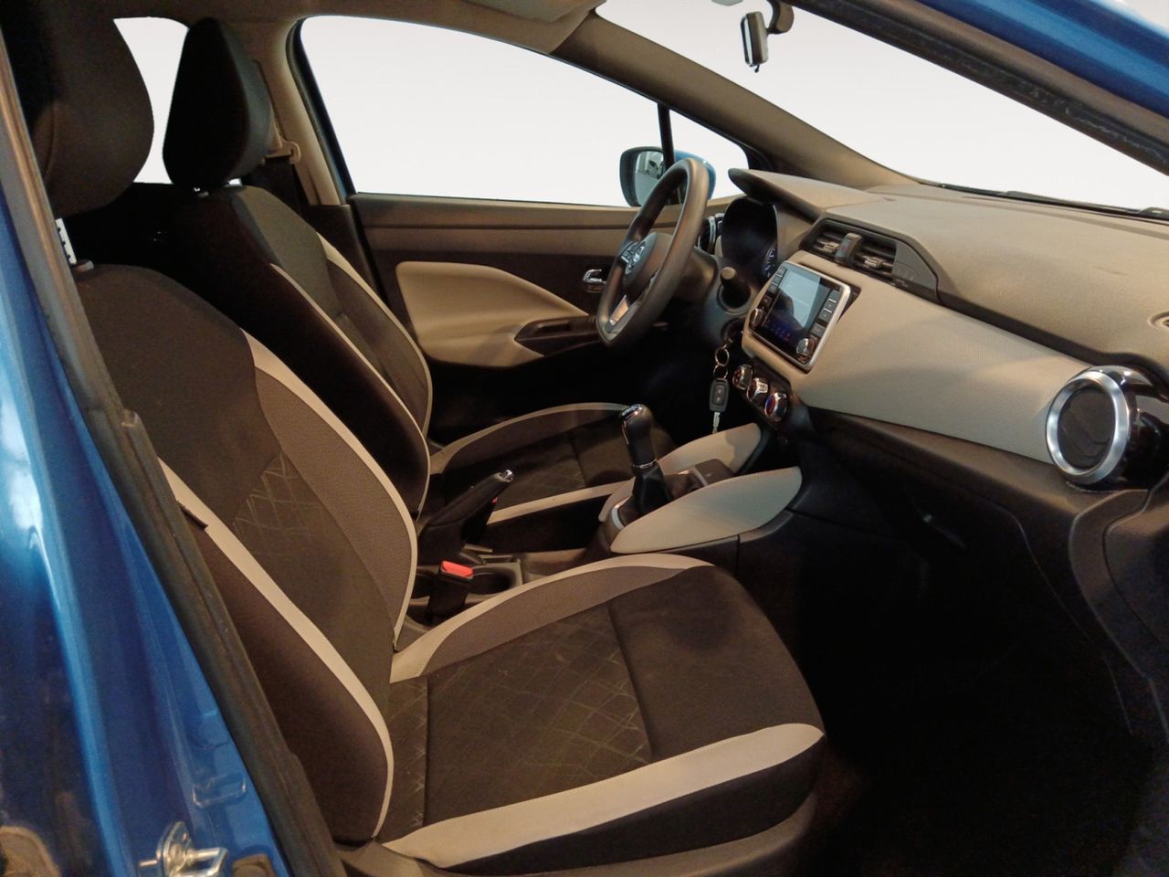 Foto Nissan Micra 10