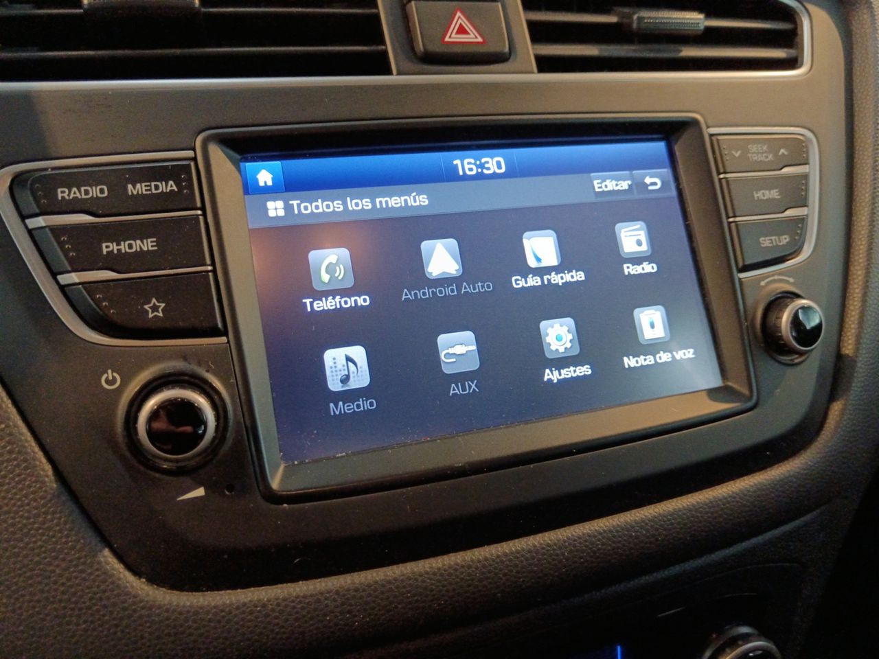 Foto Hyundai i20 14