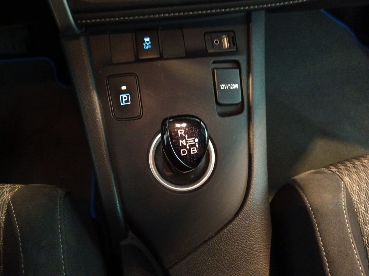 Foto Toyota Auris 12
