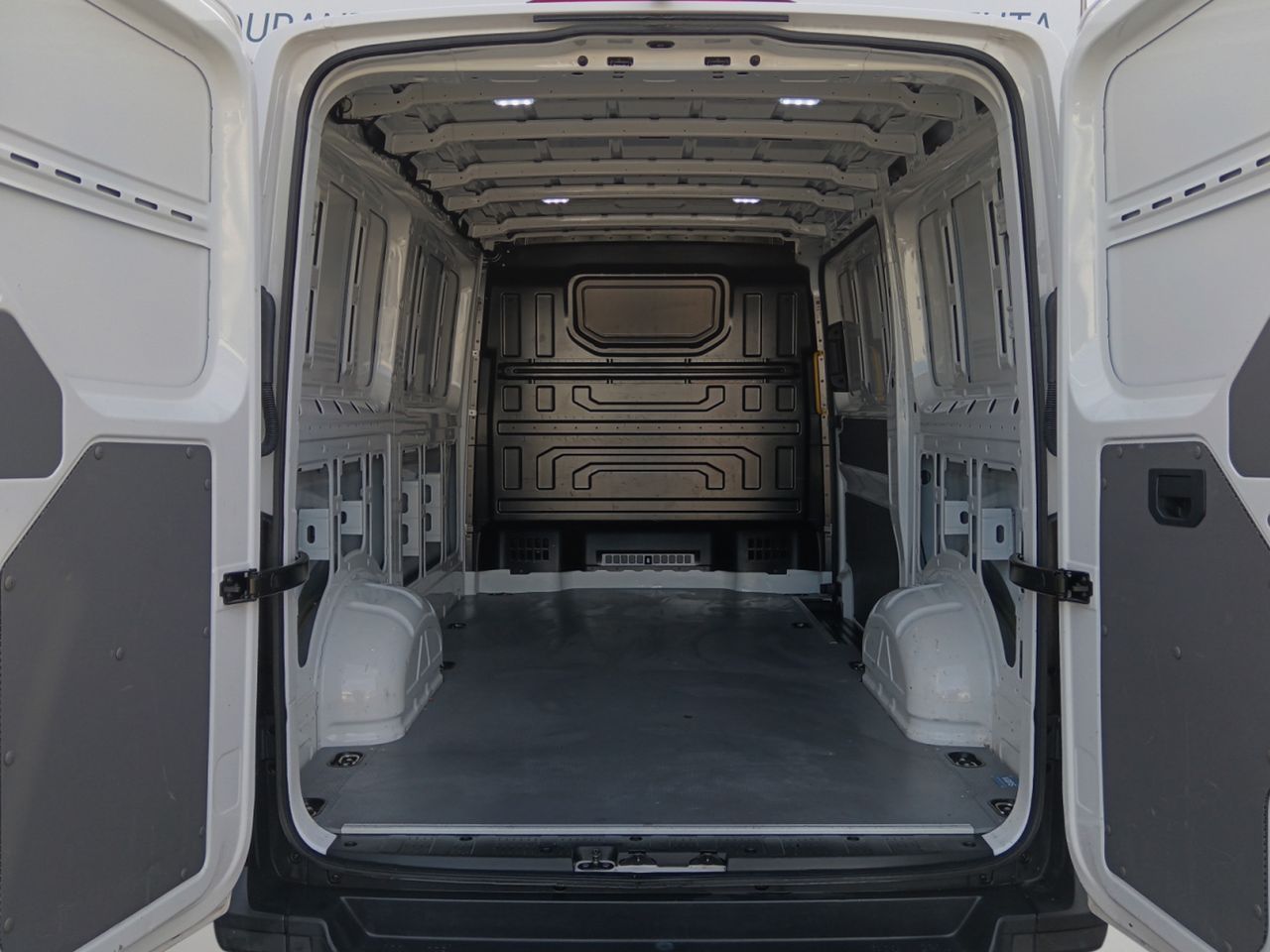 Foto Volkswagen Crafter 11