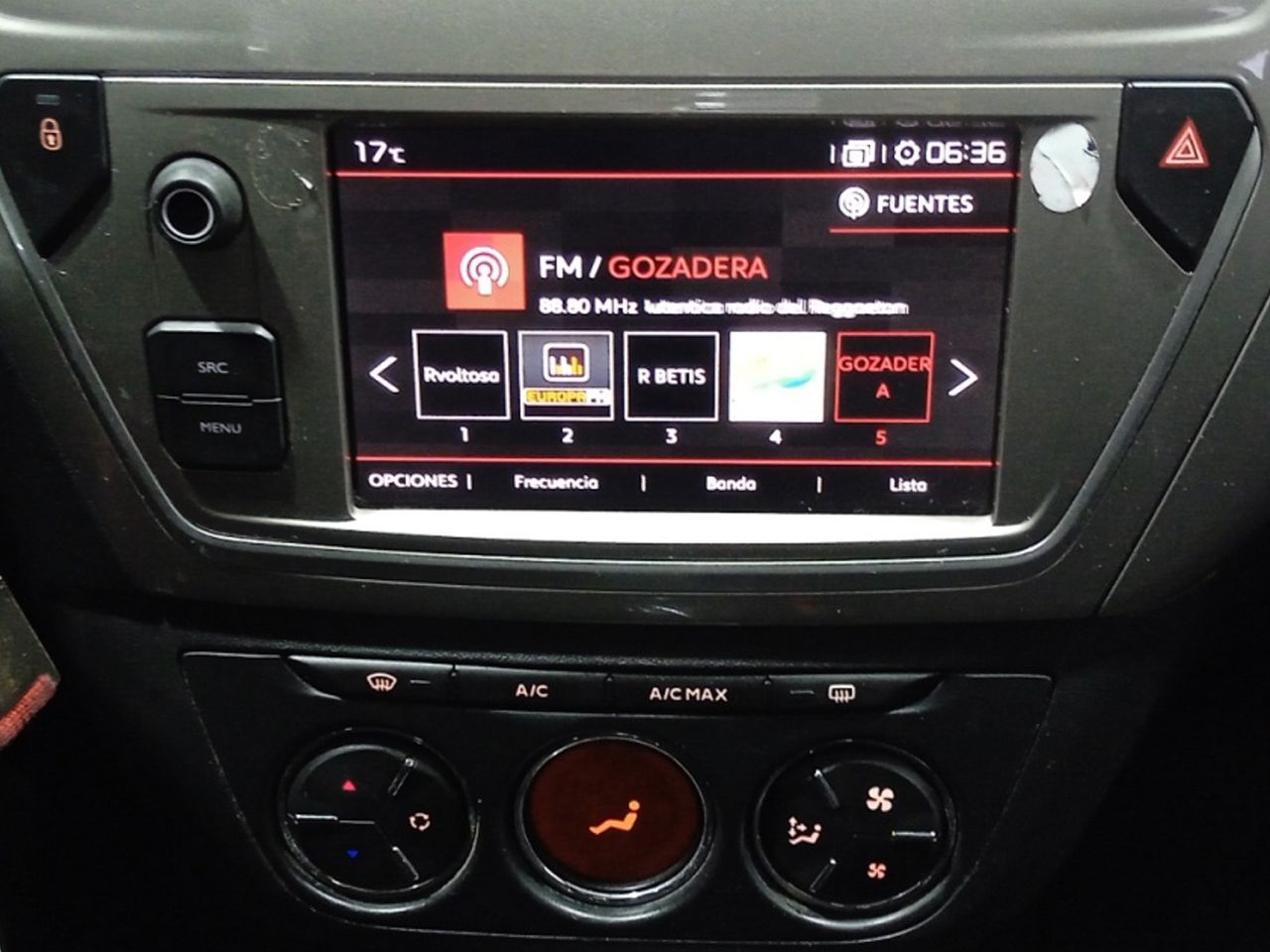 Foto Citroën C-Elysèe 13
