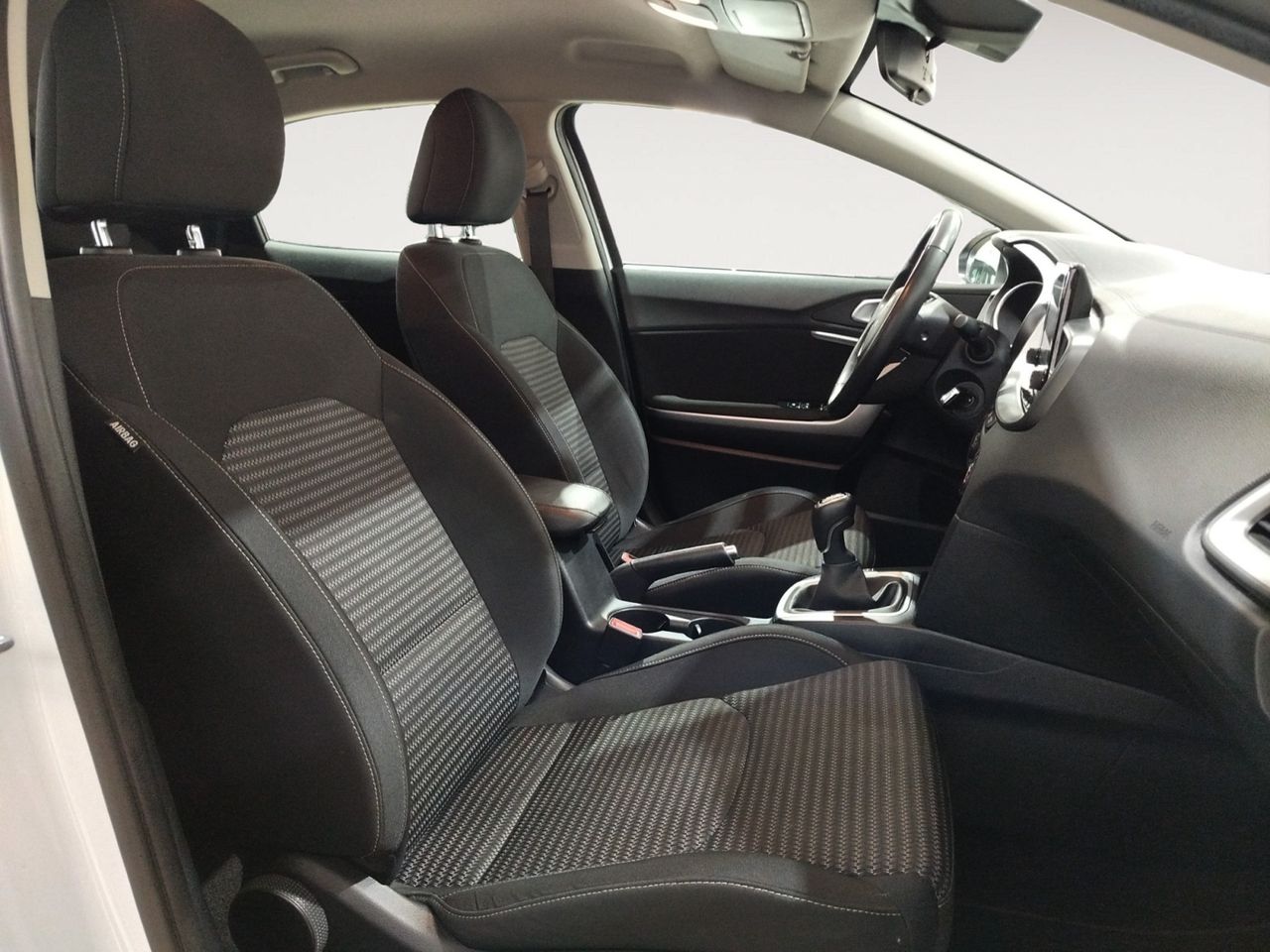 Foto Kia XCeed 10