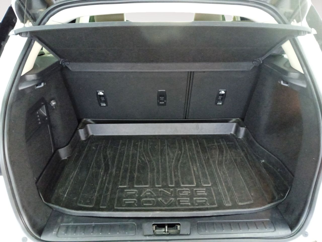 Foto Land-Rover Range Rover Evoque 12