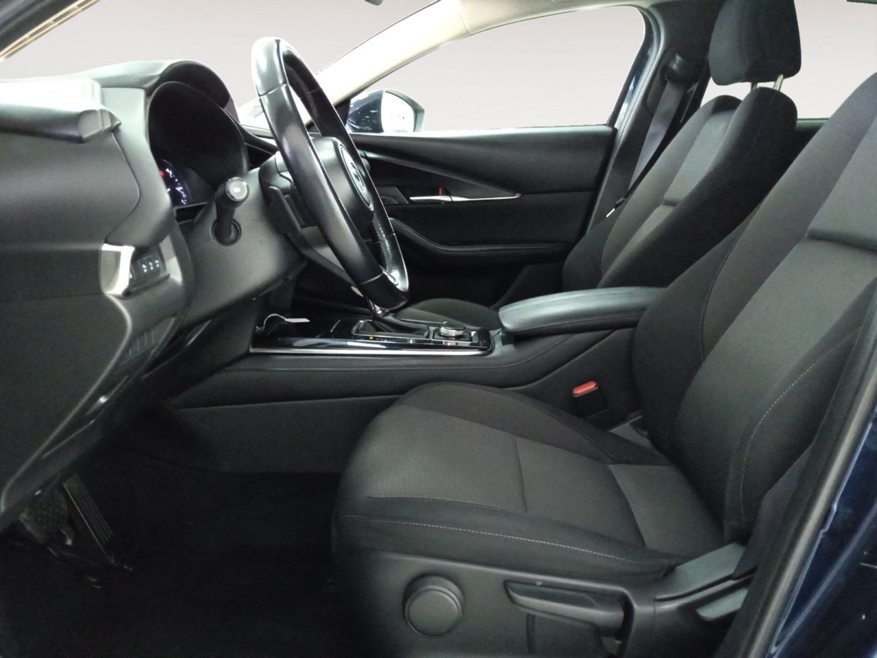 Foto Mazda CX-30 8