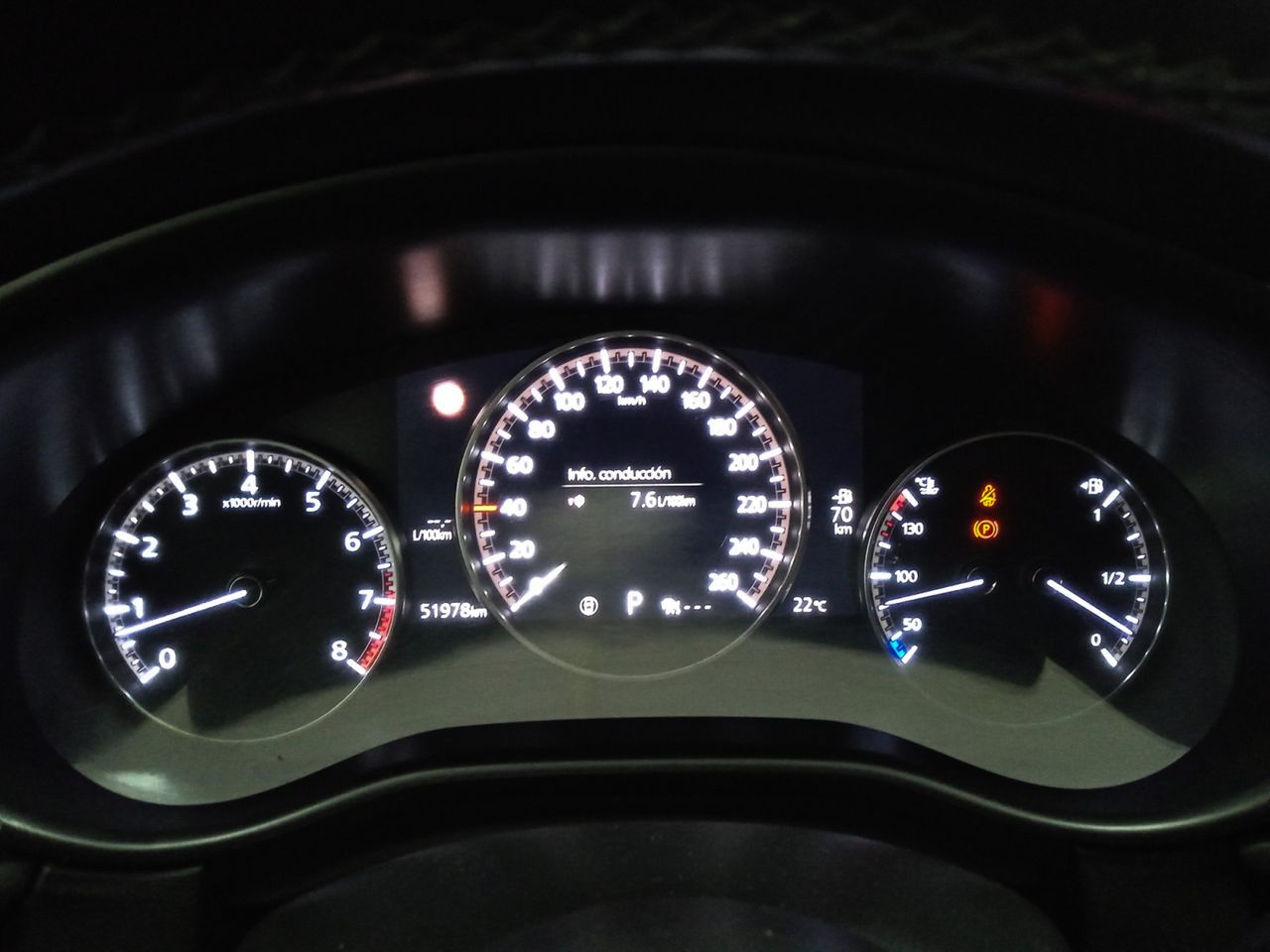Foto Mazda CX-30 13