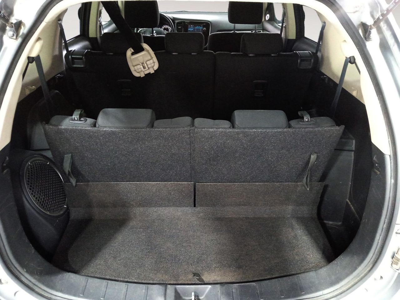 Foto Mitsubishi Outlander 11