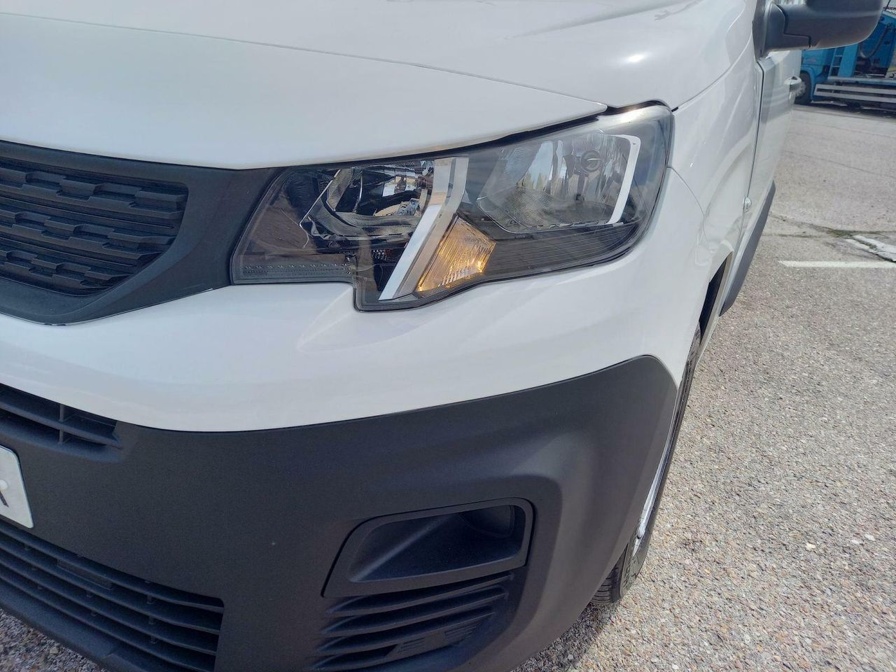 Foto Peugeot Partner 8