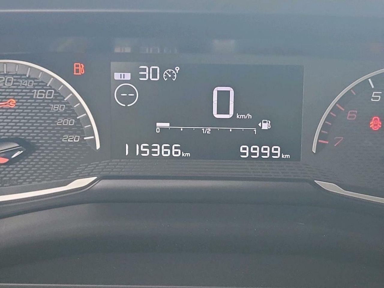 Foto Peugeot 2008 6