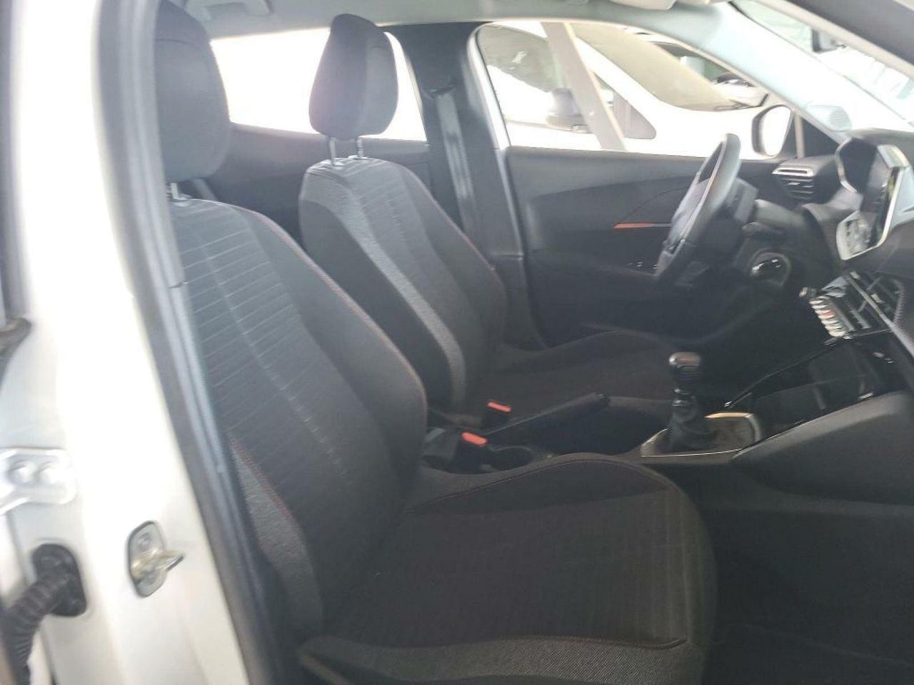 Foto Peugeot 2008 7