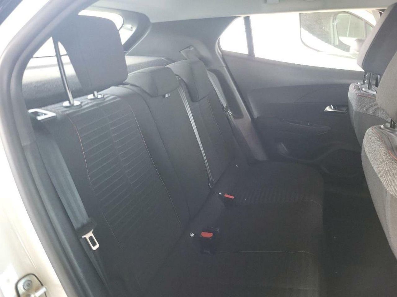 Foto Peugeot 2008 8