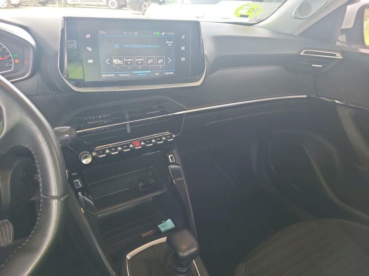 Foto Peugeot 2008 10