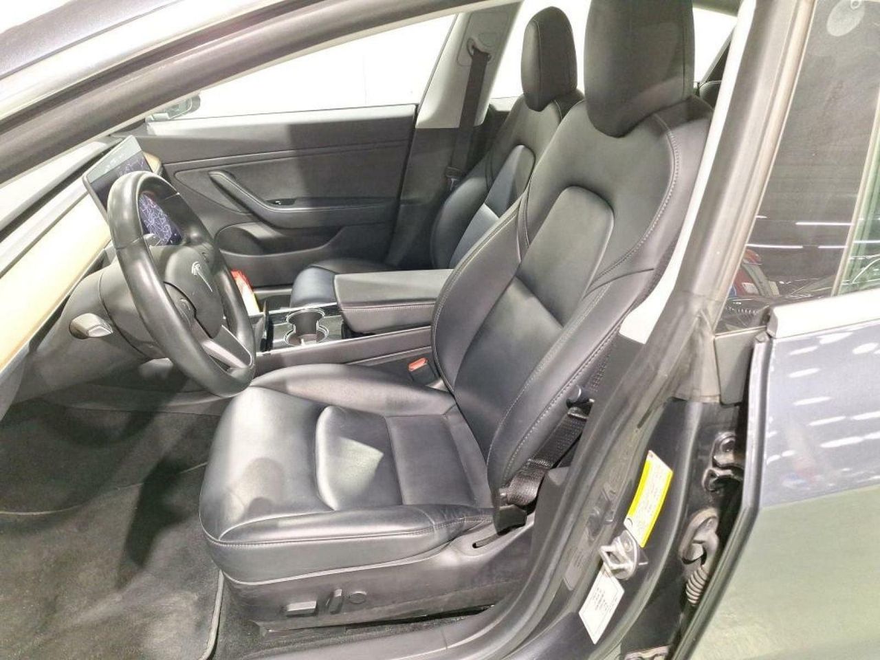 Foto Tesla Model 3 6