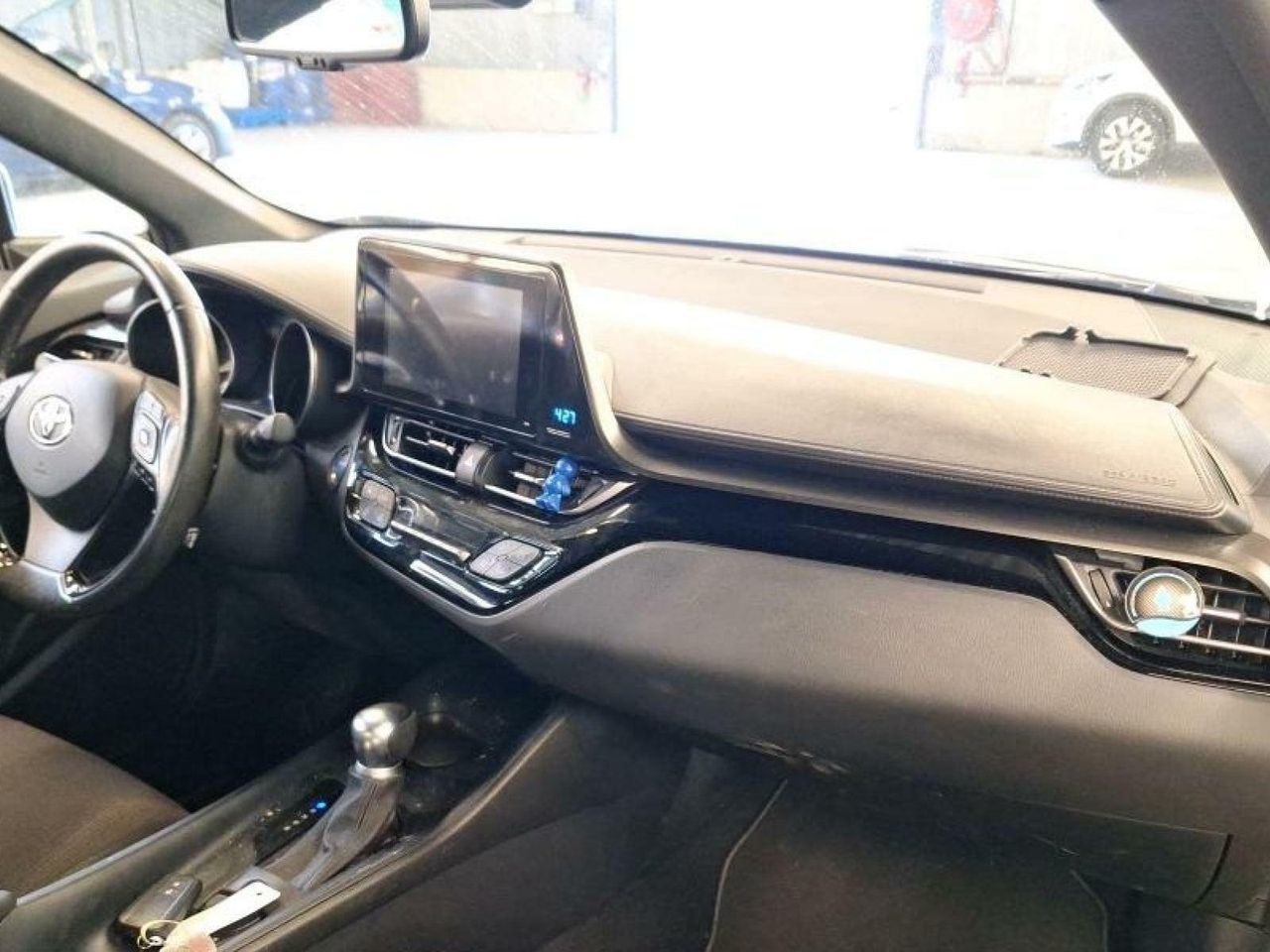 Foto Toyota C-HR 3
