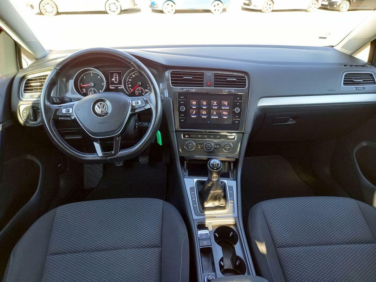Foto Volkswagen Golf 31