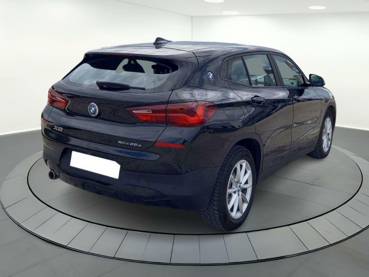Foto BMW X2 4