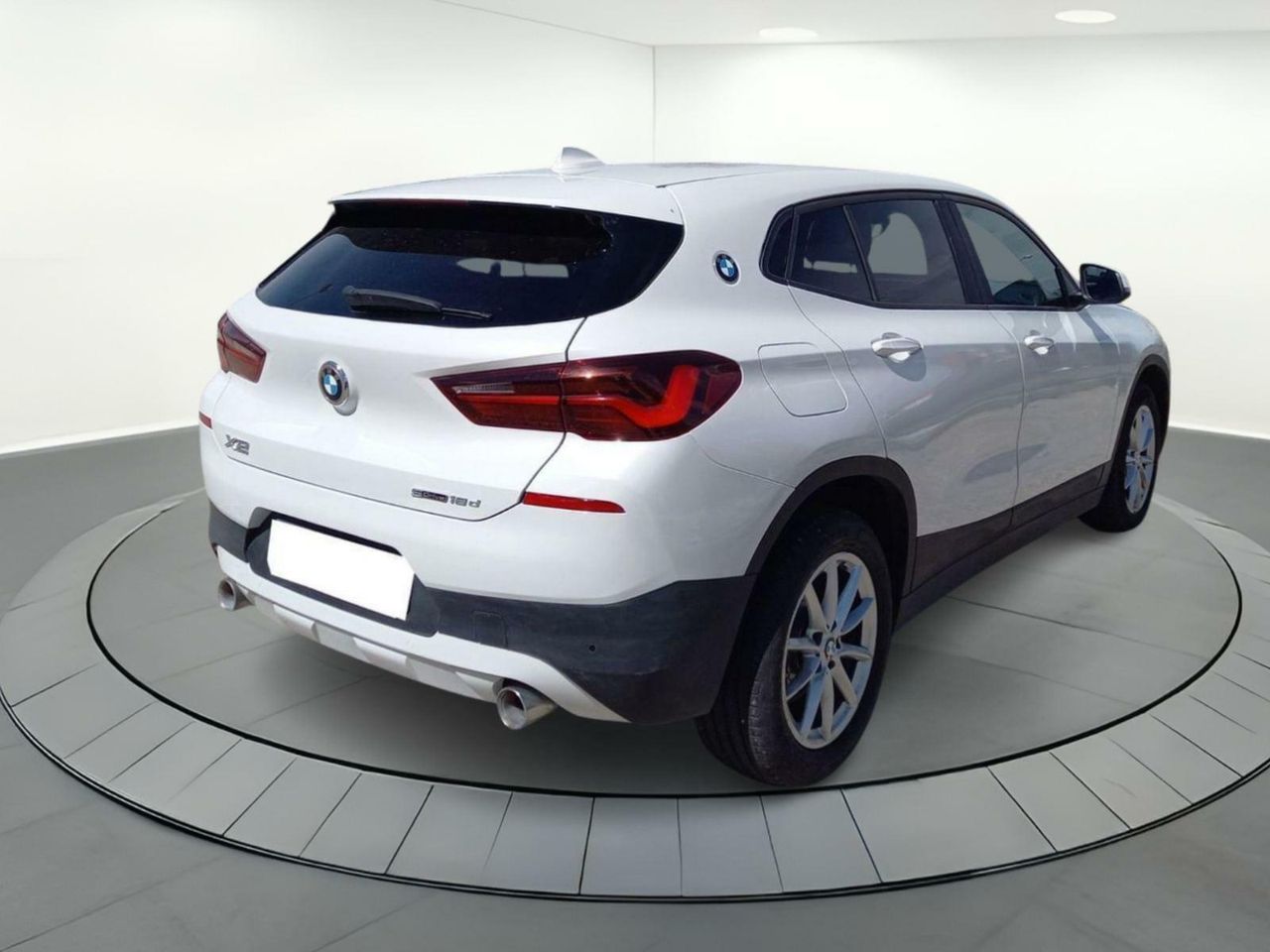Foto BMW X2 4