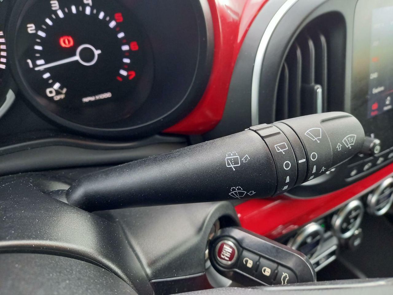 Foto Fiat 500L 16