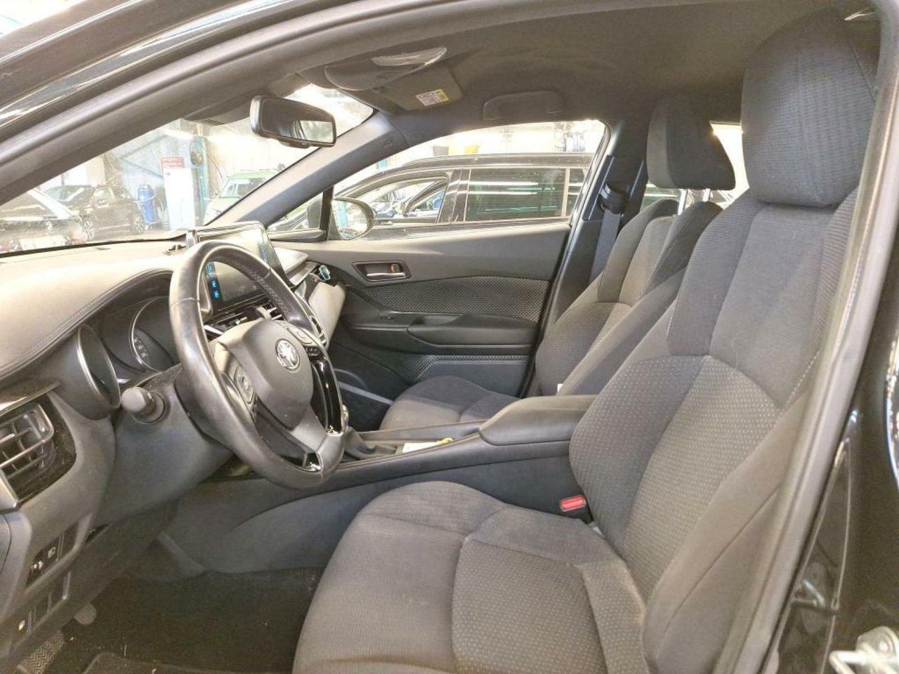 Foto Toyota C-HR 6