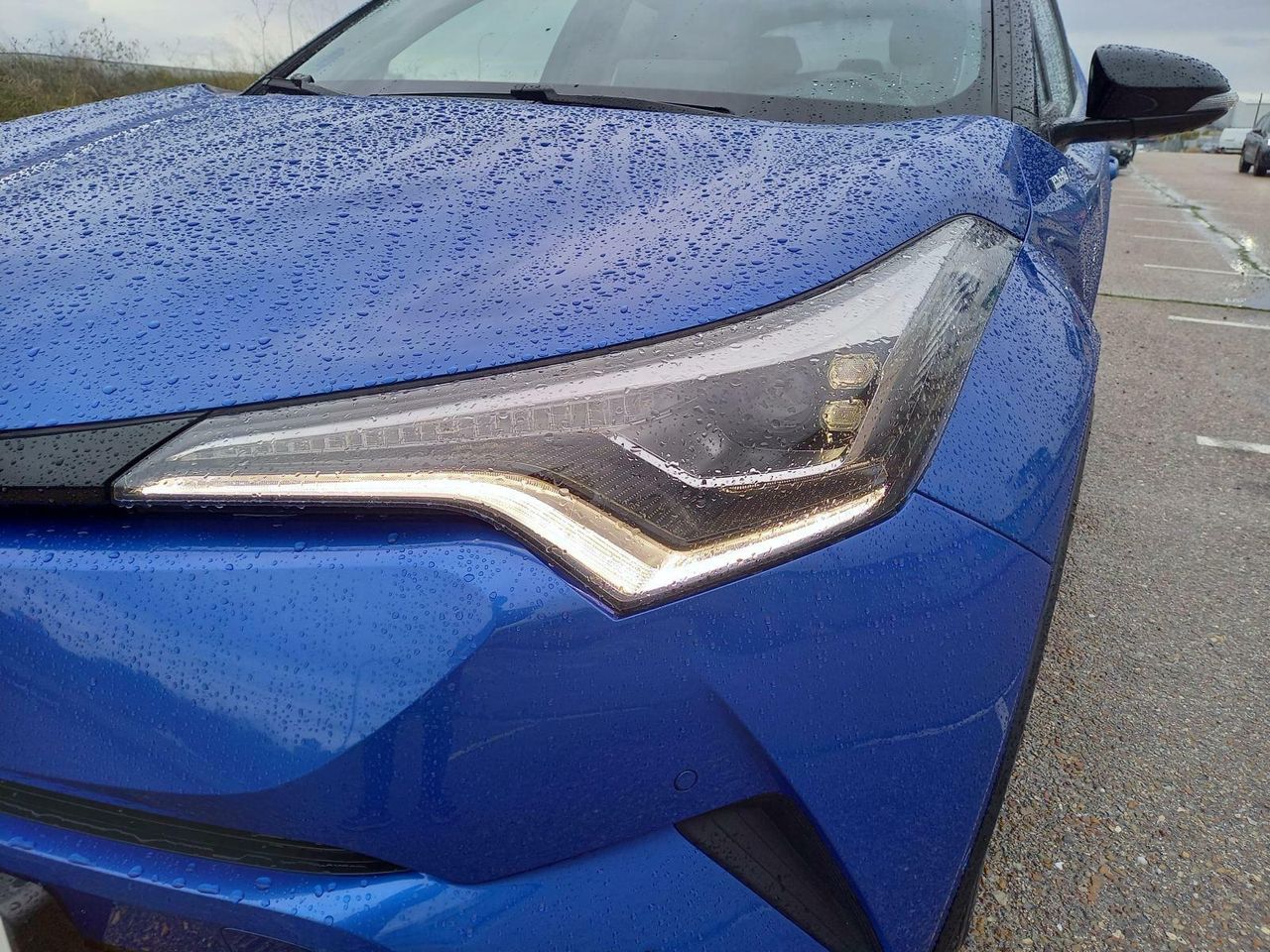 Foto Toyota C-HR 8