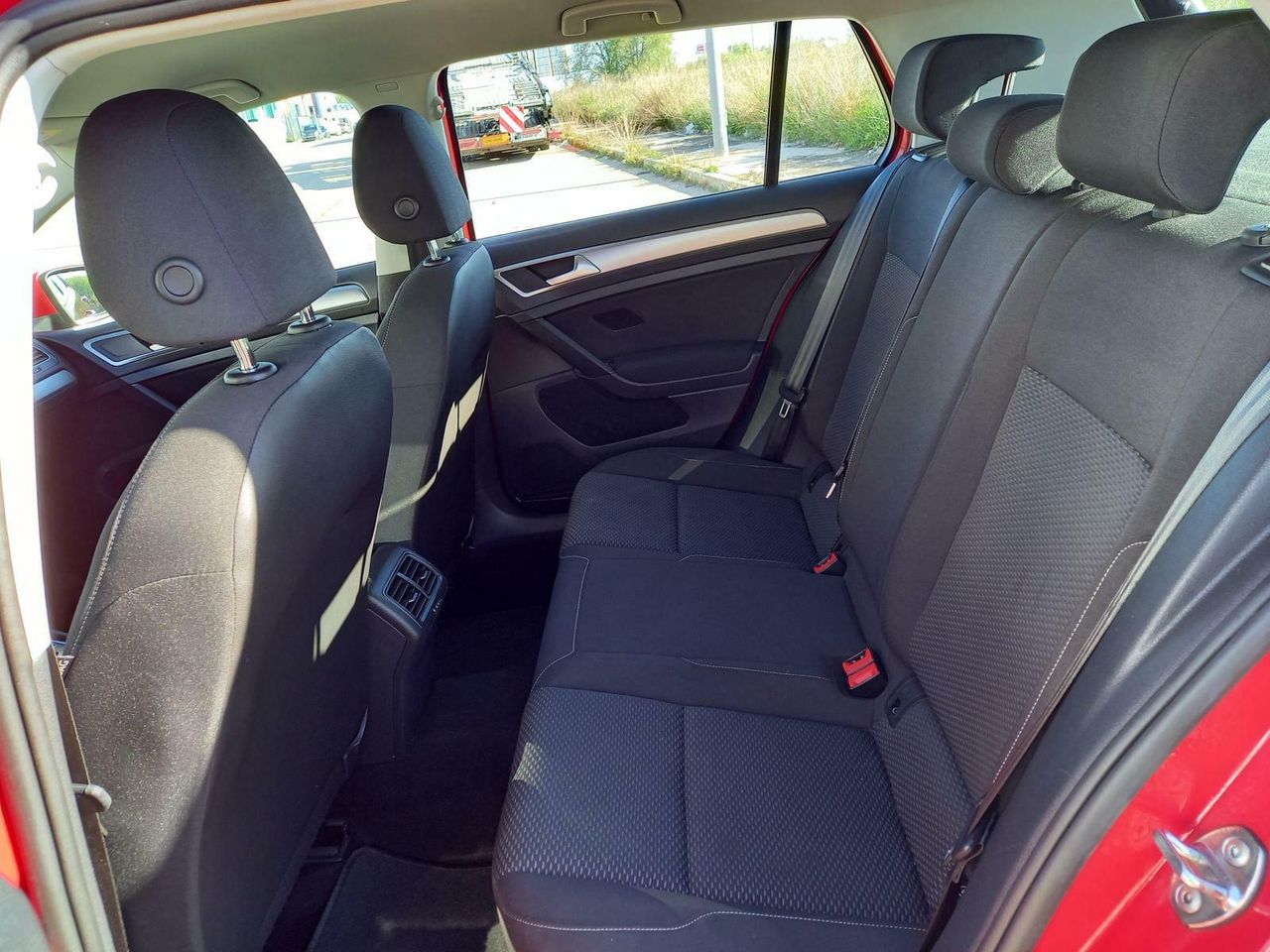 Foto Volkswagen Golf 29