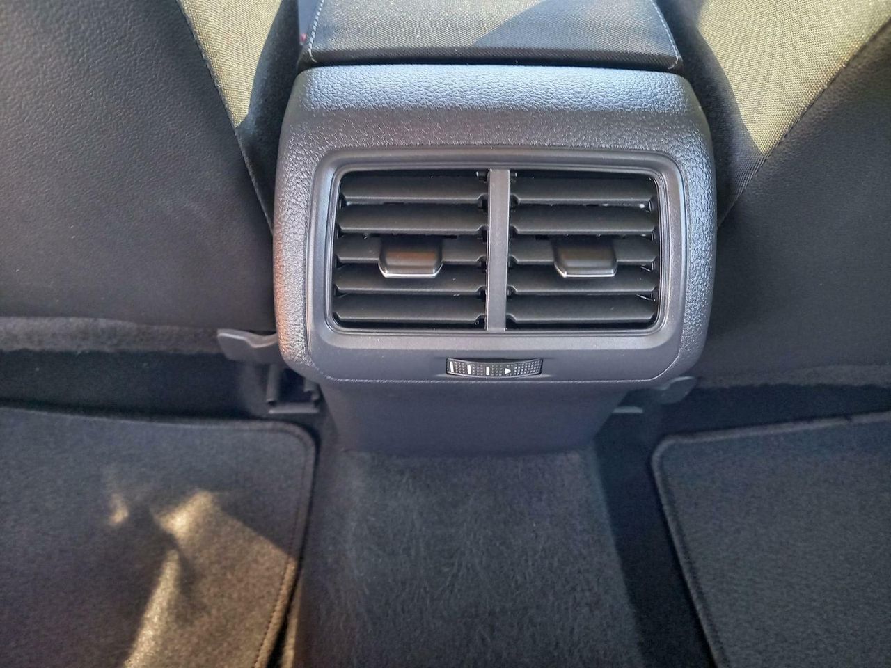 Foto Volkswagen Golf 30