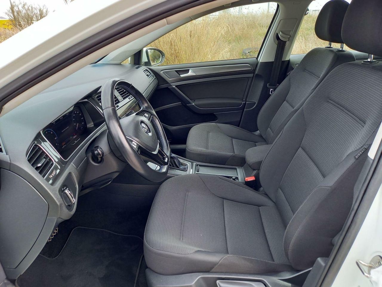 Foto Volkswagen Golf 12