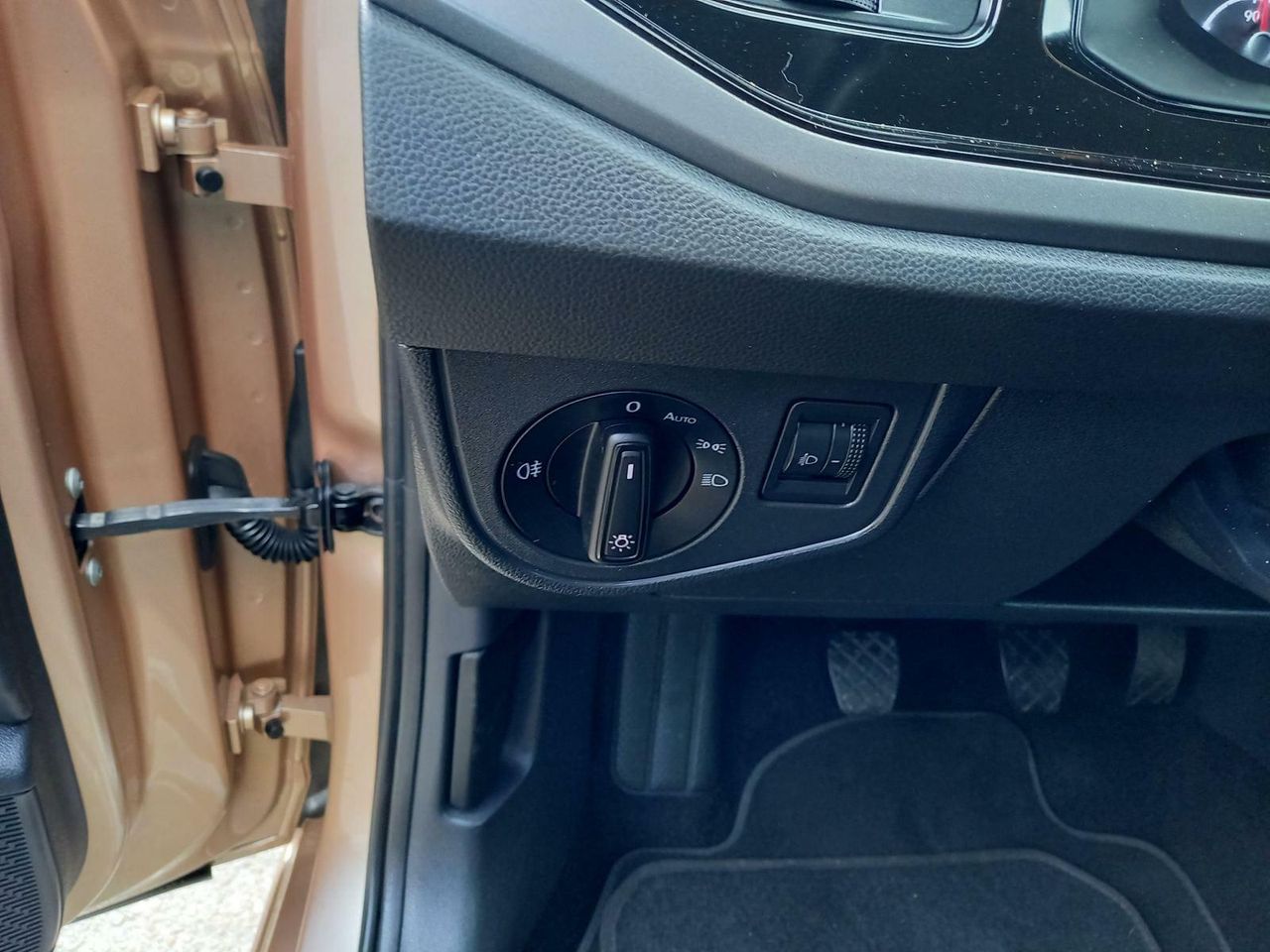 Foto Volkswagen Polo 14