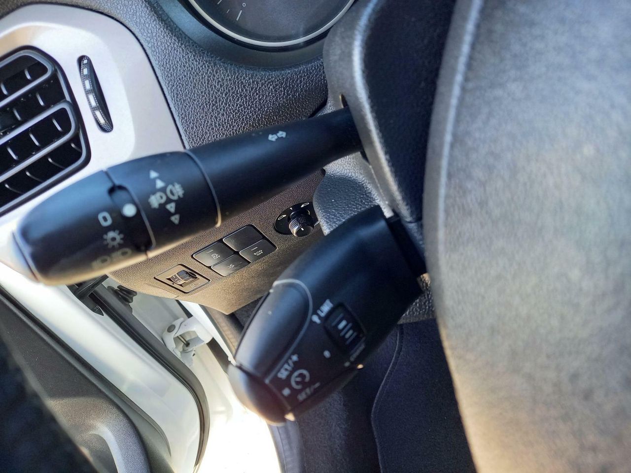 Foto Citroën C-Elysèe 17
