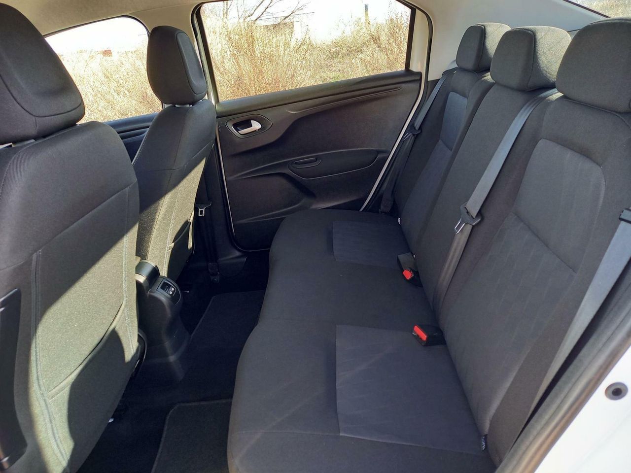 Foto Citroën C-Elysèe 21