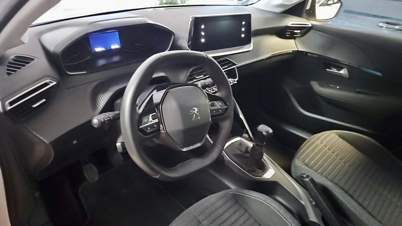 Foto Peugeot 208 7