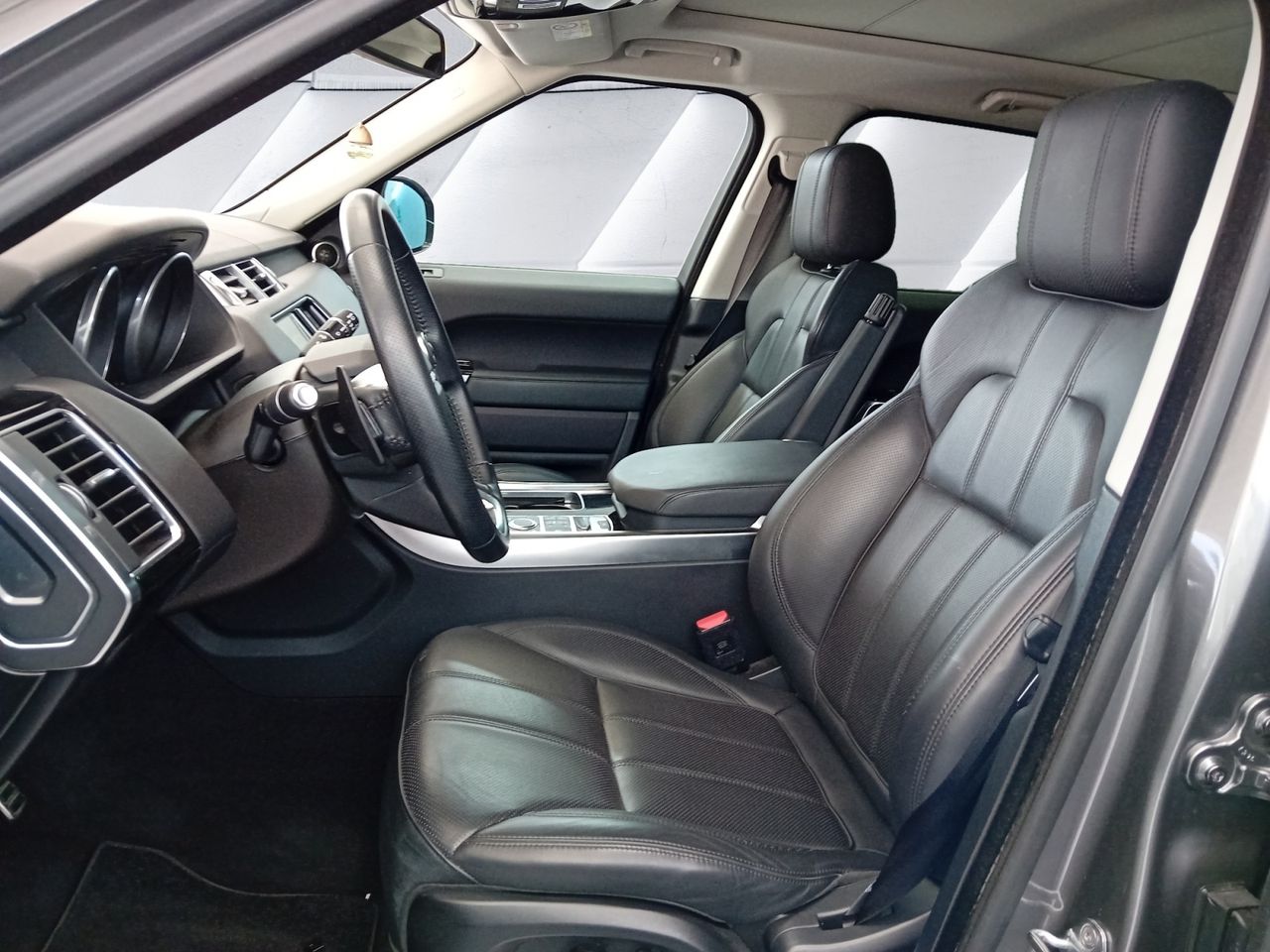 Foto Land-Rover Range Rover Sport 13
