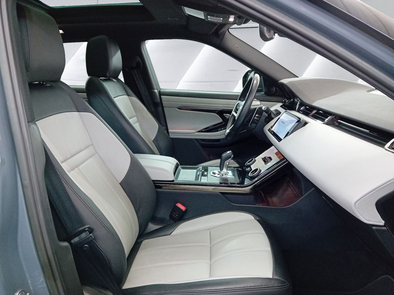Foto Land-Rover Range Rover Evoque 14