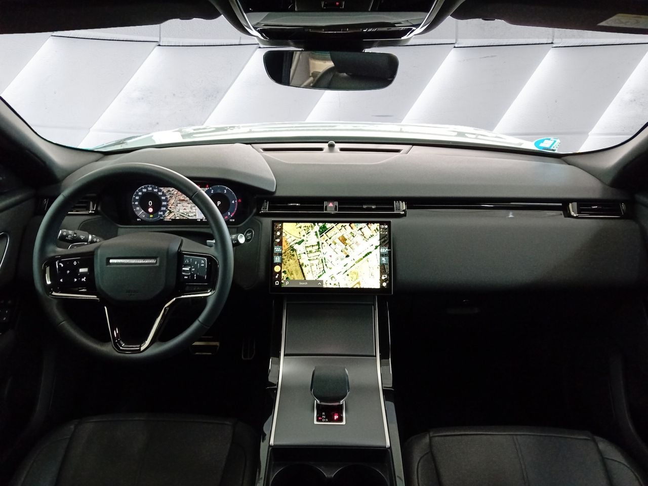 Foto Land-Rover Range Rover Velar 10
