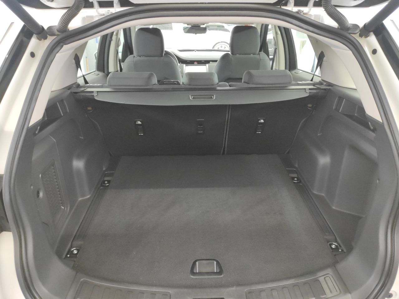 Foto Land-Rover Discovery Sport 15