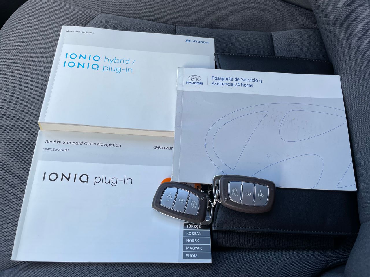 Foto Hyundai IONIQ 40