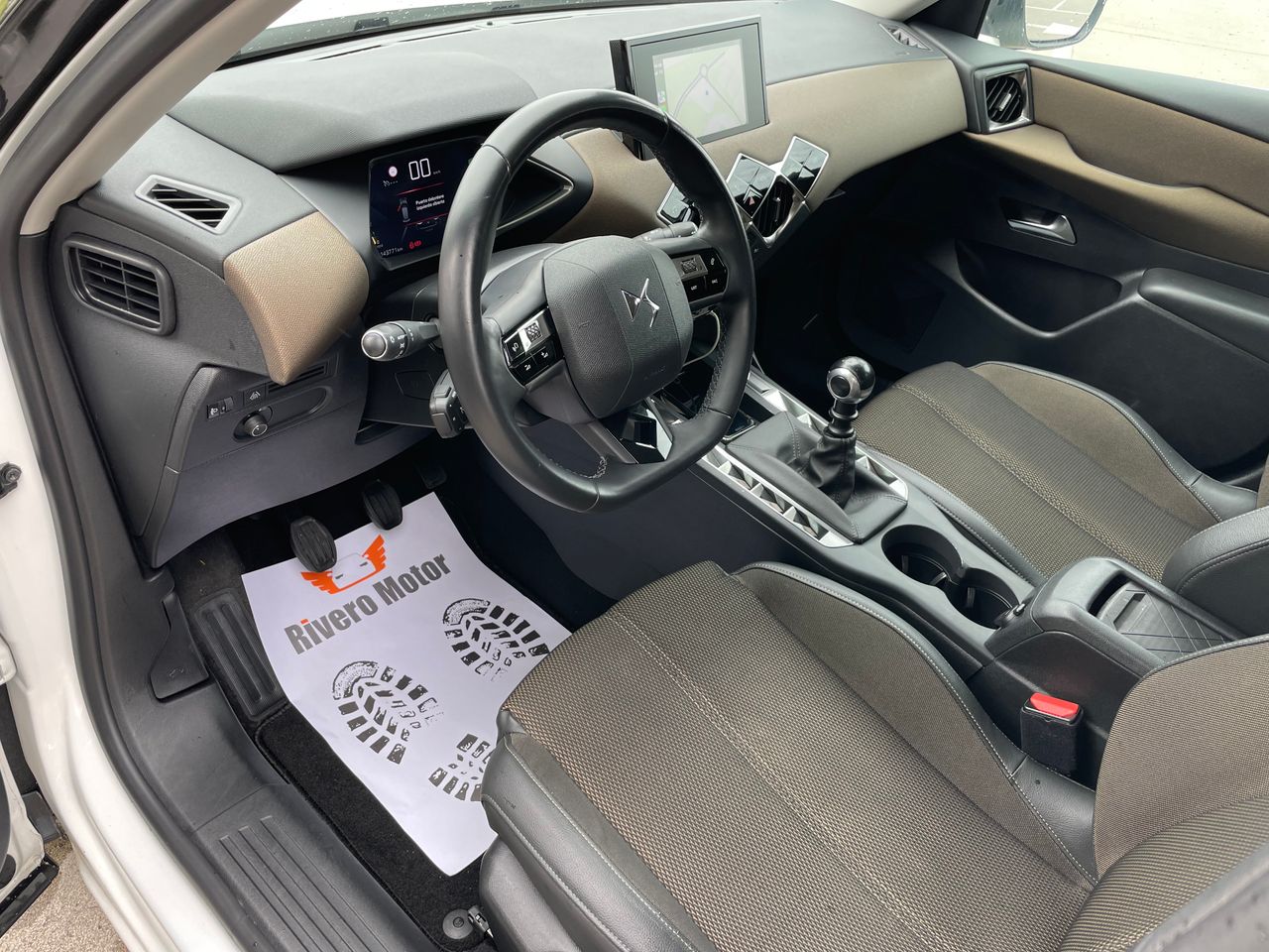 Foto DS Automobiles DS 3 8
