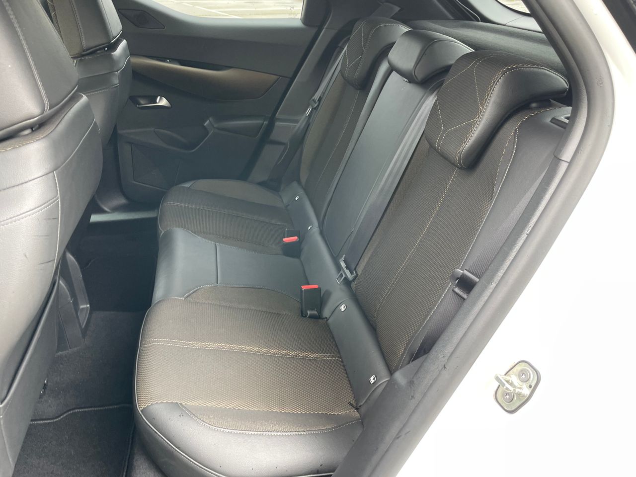 Foto DS Automobiles DS 3 11