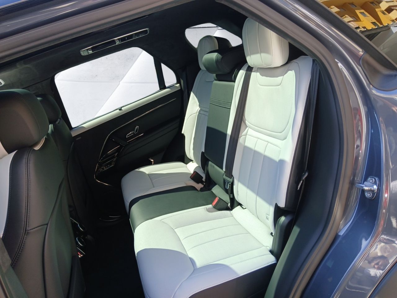 Foto Land-Rover Range Rover Sport 14