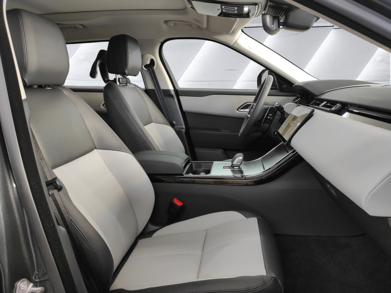 Foto Land-Rover Range Rover Velar 14