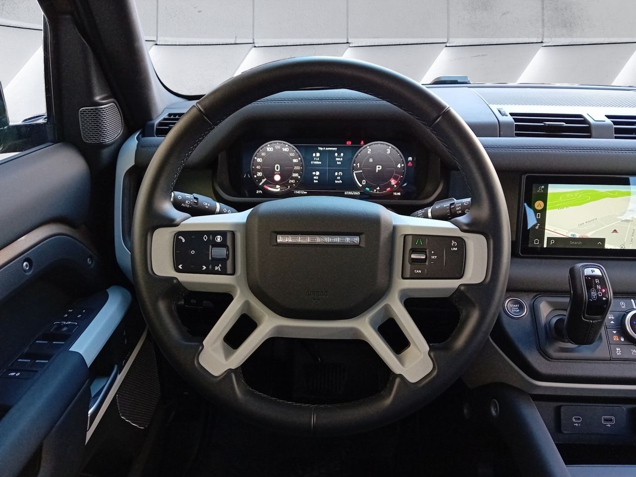 Foto Land-Rover Defender 12