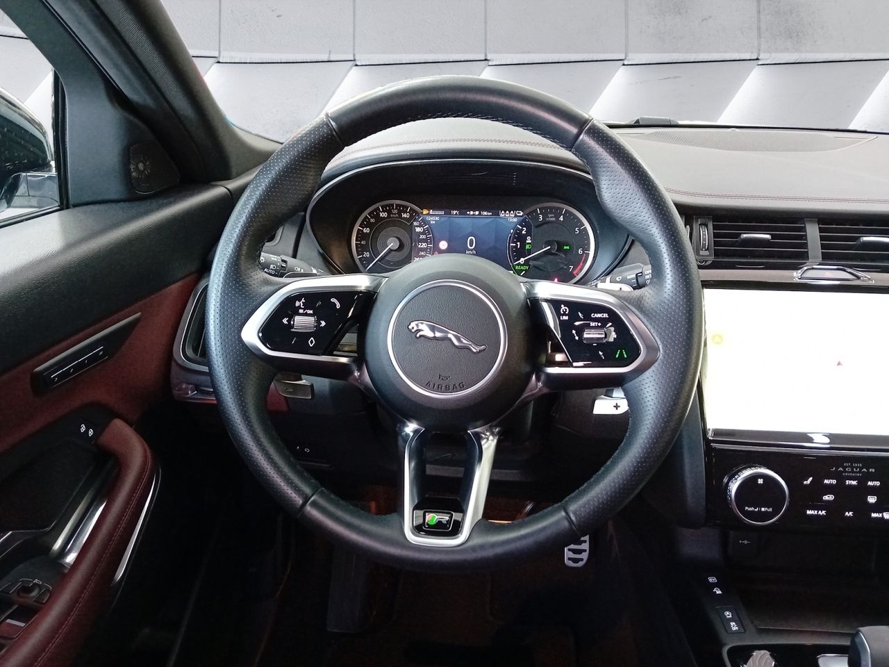 Foto Jaguar E-Pace 10